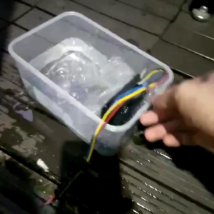 Quạt tản nhiệt chống nước 12V 8x8CM NIDEC sử dụng làm tản hơi sương tạo ẩm máy công nghiệp