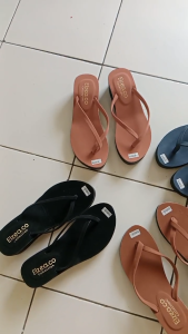 Sandal Wedges Wanita Jepit Silang Ukuran 36-40