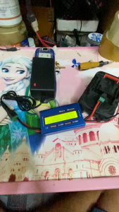 Sạc pin máy khoan tự ngắt khi sạc đầy 21v 2A 5S Dùng Cho Pin Lithium có đèn báo