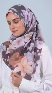 Shafira Izara Printed Scarf | Hijab Kerudung Segi Empat Motif