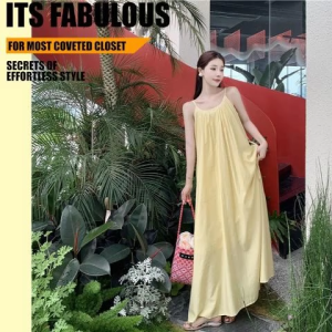 Sheii ใหม่เตรียมส่ง ชุดเดรสยาวสายเดี่ยว ผ้าไม่หนาไม่บางใส่สบายมาก ให้ฟิวลุคหนูคุณใจสุดๆ สีคือน่ารักมาก ใส่เที่ยวทะเลคือปังน้าาา ของมันต้องมี