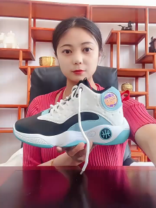 Mens lace-up fashion running shoes teenagers student sports shoes mens basketball shoes Sneakers