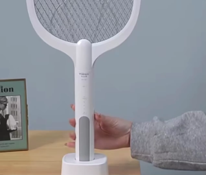 ไม้ตียุงไฟฟ้า ที่ช๊อตยุง2IN1ไม้ตียุงLED ไม้ตียุงอเนกประสงค์ usb พร้อมโหมดแสงสีม่วงล่อยุงเปิดได้ขณะชาร์จ ไม้ช๊อตยุงทนทาน