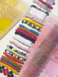 200g Beads Kit with Lock Letter Beads and Heart Beads for Name Bracelet Jewelry Making and Crafts