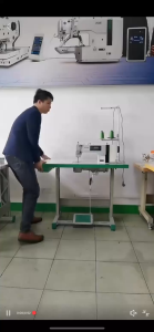 Bánh xe chân bàn máy may CÓ KHÓA PHANH HÃM (BỘ 4 CÁI TẶNG KÈM ỐC) sử dụng cho máy may công nghiệp