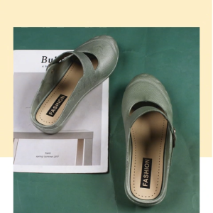 LHMoonlight สุดคุ้มเวอร์ รองเท้าเเฟชั่นผู้หญิง พื้นนิ่มใส่สบาย ดีไซน์ดีงาม เปิดส้น เเต่งหัวเข็มขัดดูมีมิติกับรองเท้า  ใส่ได้ยาวๆไม่มีเอาท์  รุ่นนี้ปังมากนะเเกร