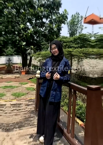 Kain Bahan Celana Pria & Wanita Harga Per Setengah Meter atau Per 05 Meter Bahan Kain Polos Hitam Navy KEKI/Kain American Drill [Harga per 05 m] per setengah meteran Bahan Pakaian yang Nyaman Adem terkesan Elegan cocok untuk Seragam Kerja