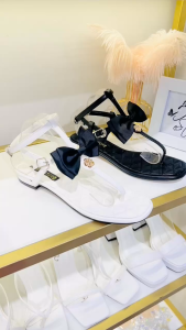 Giày sandal cn nơ HALEY STORE gót cao 2cm mũi hở tròn khóa xích đính nơ quai cài tiểu thư đi chơi đi học đi du lịch
