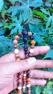 Tasbih Kombinasi 9 Macam Kayu Bertuah Model Butiran Terbaru Ukuran 8 mm - Muslim Cantik
