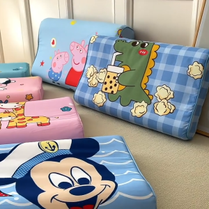 หมอนยางพาราแท้ สำหรับเด็ก 1-12 ขวบ พร้อมปลอกหมอนลายการ์ตูน ถอดซักได้ หมอนเพื่อสุขภาพ Latex Pillow