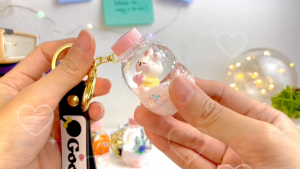 Cartoon Acrylic Keyring Liquid Keychain Custom Oil Floating Cartoon Character Milk Tea Cup White Quicksand Keychain