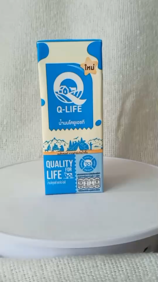 นม UHT รสจืด ตรา Q-Life ขนาด 180 มล. (1 ลัง/36 กล่อง)