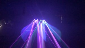 Đèn Laser 4 Cửa 7 Màu VIET ULTRA