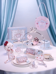 Flower Knows Nevers Shop Series Allin Gift Box: Aksesoris Penjualan E-Commerce