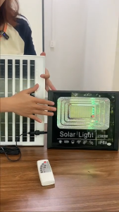 BẢO HÀNH 2 NĂM DÂY 5M - Đèn năng lượng mặt trời ngoài sân và trong nhà 1500W siêu sáng 15000mAhĐèn pha Led năng lượng mặt trời pha 500W Solar Chip Led Siêu Sáng chống nước