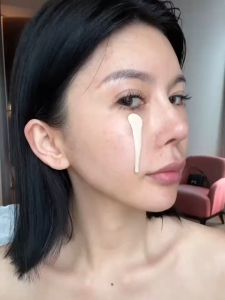 mimi sale -- BBครีมรองพื้นกันน้ำสุดพลังง ปริมาณ30ML กันแดดกันน้ำกันเหงื่อ ปกปิดดีเยี่ 3 สีให้เลือก: