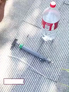 【Longlong】พ่นยาแรงดัน วฉีดสเปรย์หัว ฉีดสปริงเกลอร์เครื่องมือรดน้ํ าสวนกระบอกฉีด รดน้ำต้นไม้ หัวพ่นยา ใส่กับขวดน้ำอัดลมได้