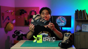 Sepatu Safety Wanita Boots Tinggi Ujung Besi: Sepatu Anti Licin Outdoor yang Keren dan Aman untuk Kerja Proyek Lapangan