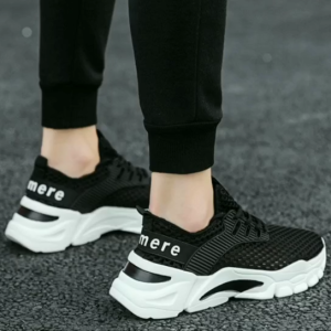 LKfashion ขายดี รองเท้าผ้าใบผู้ชาย รองเท้าผู้ชาย รองเท้ากีฬา Out ไม่มีตกเทรนด์ มาใหม่ ไม่ยุ่งยาก พร้อมส่งสต็อกแน่นมาก