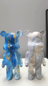 ตุ๊กตาหมีเซรามิก (ขนาด 28/35cm.) โมเดลตุ๊กตาหมี กระปุกออมสิน เคลือบสีเงา ตกแต่งบ้าน ห้องนั้งเล่น ตู้โชว์