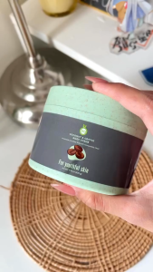 ไอรา สครับผิวกายจากน้ำมันมะพร้าวและกาแฟ Coconut & Coffee Body Scrub (220 g)