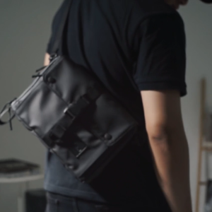 Eibe Slingbag Waterproof: Tas Selempang Pria & Wanita Anti Air