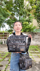 กระเป๋าสะพายไหล่ผู้ชายสไตล์เรียบหรู ผ้าแคนวาสคุณภาพสูง มีช่องหลายขนาด พร้อมส่ง