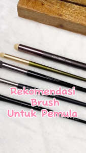 Highlighter Brush Kuas Make Up Blush On Bulu Sintetis Halus Premium Quality