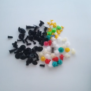 Gói 100 chốt nở nhựa ốc vít kẹp nhựa nội thất ô tô