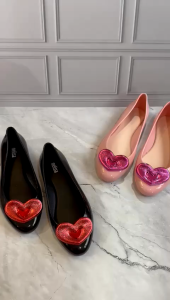 Mels Sweet Love Heart Flat Shoes Dewasa - Kotak Gratis