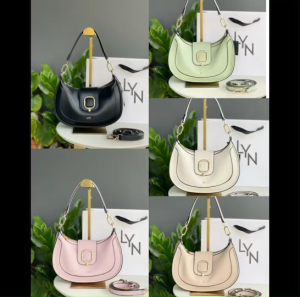 กระเป๋าแฟชั่น กระเป๋าทรงhobo รุ่นpola งานoutlet New Collection สินค้ามาใหม่ชนช็อปSALE 60-70%OFF