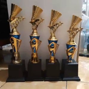 Cod Piala Lomba Juara 1 2 3 4 (kok raser body biru) \\\"costum\\\" (bisa satuan juga) & free sticker