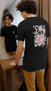 KAOS VIRAL \"Dunia Itu Baik Yang Jahat Cuma Mantanku\" Cotton Combed 30s
