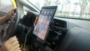 Newest 360 Degree Rotating Car Air Vent Mount Holder Stand For Ipad 1 2 3 4  4-11 Inch Samsung Huawei Tablet Phone Gps Etc