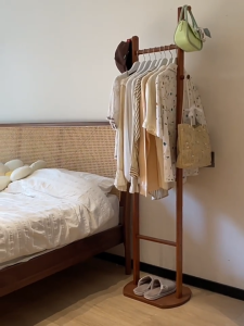 Like Thai (รองรับCOD) ที่แขวนหมวก แขวนเสื้อ ราวแขวนเสื้อ ที่แขวนกระเป๋า ทำจากไม้แท้ ประกอบง่ายได้ด้วยตนเอง ประหยัดพื้นที่