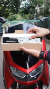 FRAMLESS PLATE NOMOR TEMPAT DUDUKAN PLAT NOMOR MOTOR UNIVERSAL