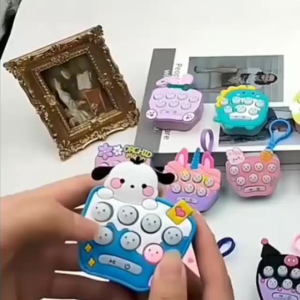 SNI Mainan Pop It Elektrik Mini Gantungan Game Fidget Bubble Karakter (7997)