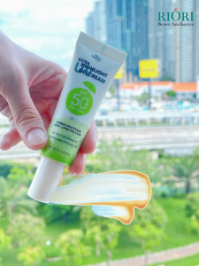 Giá dùng thử - KEM CHỐNG NẮNG QUANG PHỔ RỘNG EXTRA UB HIGLIGHT GELCREAM RIORI