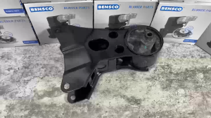 TRANS MOUNTING DUDUKAN MONTING TRANSMISI NISSAN SERANA C24 2004 2005 2006 2007 2008 2009 20010 2011 2012 11320-CX001 ORIGINAL MERK BENSCO