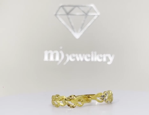 MJ Jewellery 375/9K Gold Ring C89