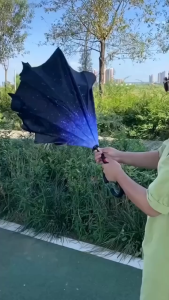 ร่มกลับด้าน2ชั้น ร่มขนาดใหญ่ ร่มกันแดด กันฝน กันแสงUV วัสดุแข็งแรง ด้ามจับทนทานพอดีมือ