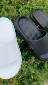 Sandal Selop Pria Wanita Smile EVA Karet Shoes Trendi Sandal Rumahan dan Kekinian