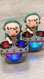 Chú Heo Chơi DJ  Phát Nhạc  Nhảy Theo Nhạc Và Đèn Năng Động Siêu Dễ Thương - Đồ chơi Quà tặng cho bé - SP0555