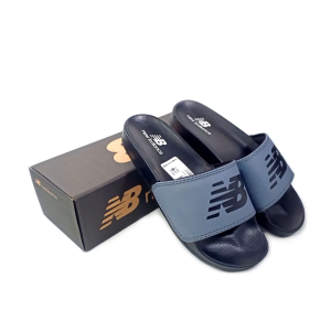 Sandal slide Casual New Balance pria wanita tipe selop slip on warna hitam upper abu list hitam