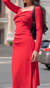 Đầm midi ôm thun sọc xoắn nơ ngực Maybi