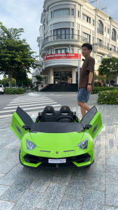 Xe điện trẻ em Lamborghini 2 chỗ ngồi rộng kích thước siêu khủng ghế da bánh cao su động cơ lớn [Hỏa Tốc HCM]