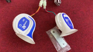 CÒI NGÂN 8 TIẾNG Ô TÔ XE MÁY XE TẢI 12V( có clip)