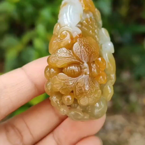 Super Rare Green and Brown Natural Type A Jadeite Pendant carved as Corn with butterfly frog ruyi and gourd on it come with certificate weight 51.60 grams 59.20 * 31.80 * 21.70 meaning Beautiful rich safe prosperous for daily wear (pendant106)