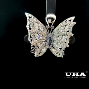 M1573 Mặt dây chuyền nữ đá màu thiết kế hình BƯỚM sang trọng cao cấp UHA