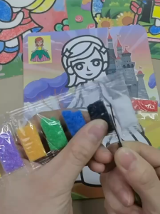 1 Pcs Mainan Anak Mewarnai Pasir Gambar Ukuran Besar Sedang Kecil SAND COLOUR